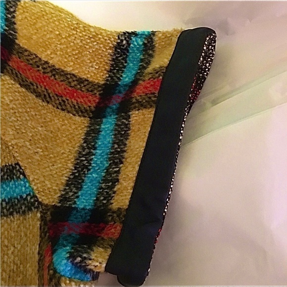 ISLE Melis Kozan designer sweater jacket in excellent condition gold, teal, bla… - Picture 8 of 13